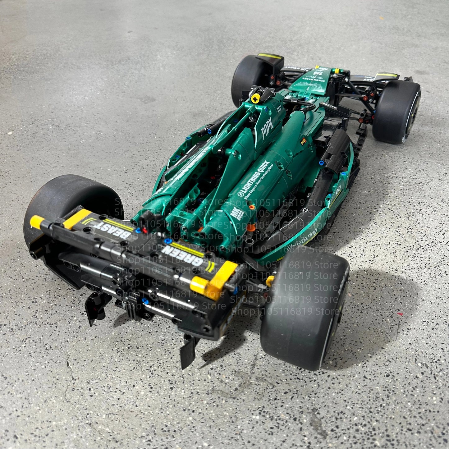 Martin AMR24 Race Car (1912PCS)